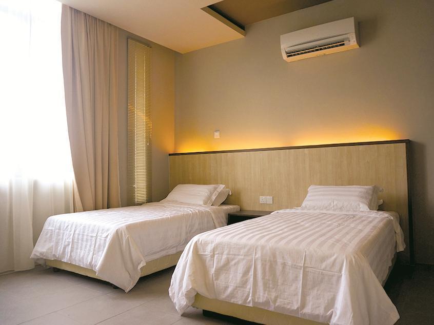 Tribeca Suites Kuching Extérieur photo