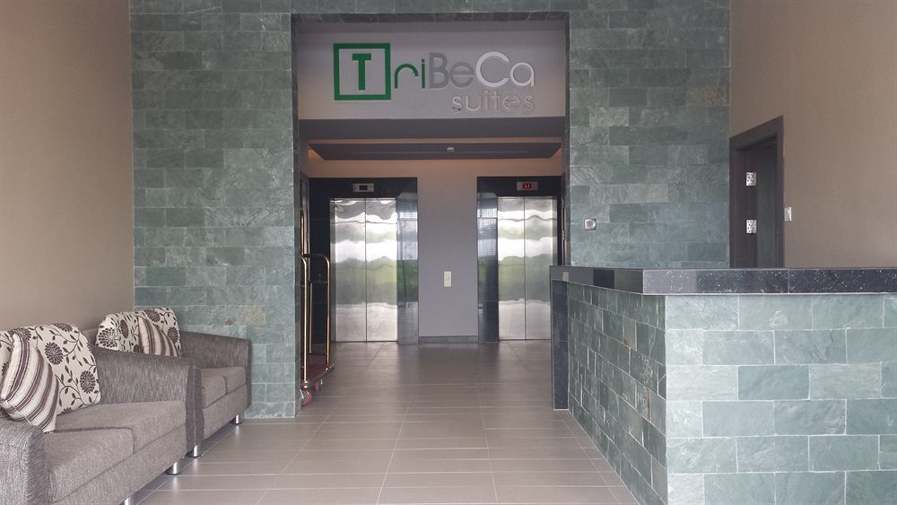 Tribeca Suites Kuching Extérieur photo