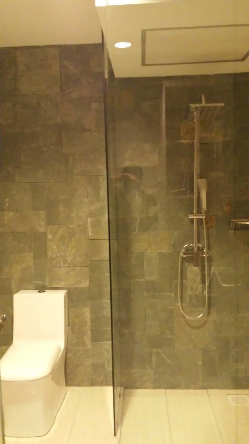 Tribeca Suites Kuching Extérieur photo